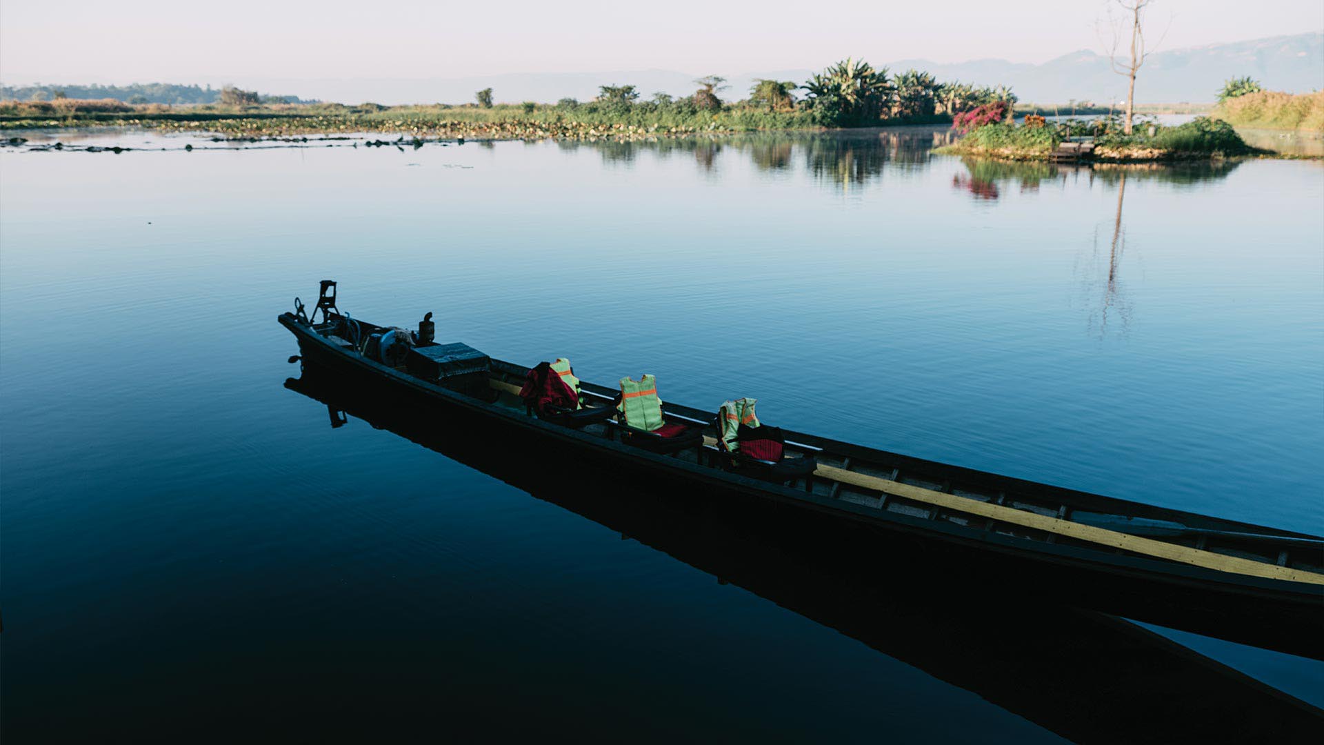 미얀마 인레 호수를 지키는 프린세스
