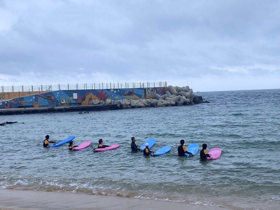 [블랭크스] 강원도 고성 천진 해변에서 즐기는 체험 서핑