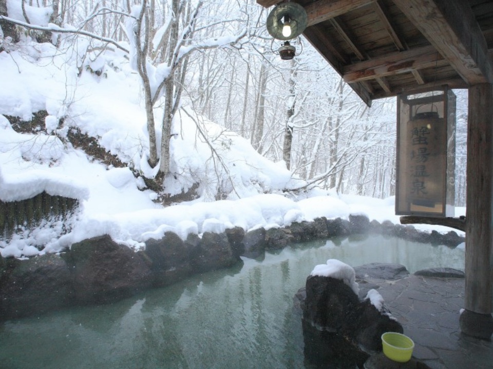 일본 아키타 온천에서의 로맨틱 크리스마스 3박 4일